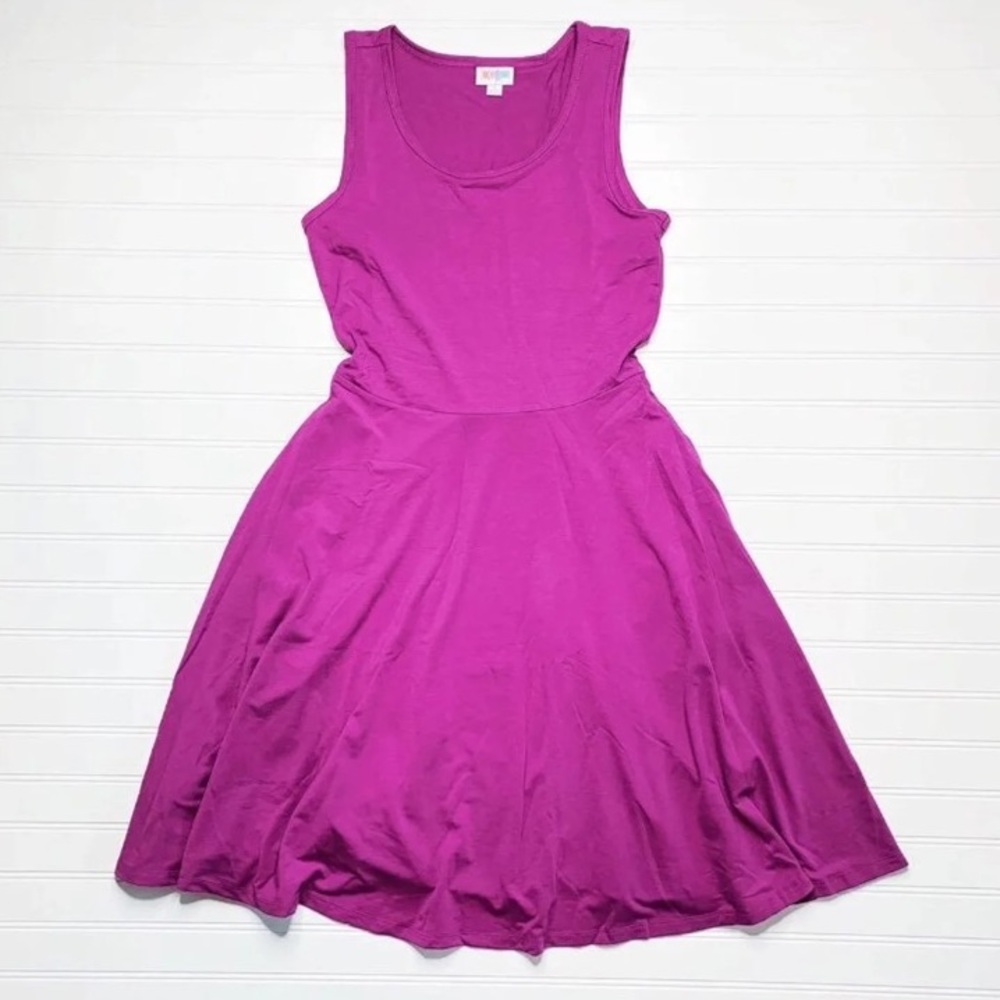 ❌SOLD❌ NWT LuLaRoe Nicki - Size L - Solid Fuchsia